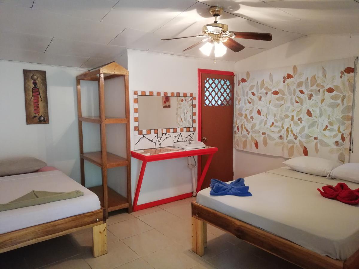 Talamanca Cabins Cahuita Exterior foto