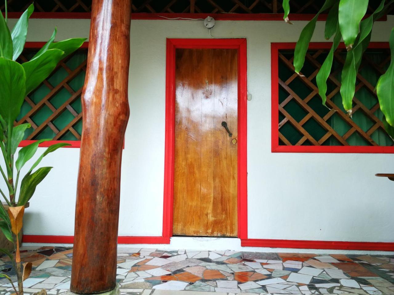 Talamanca Cabins Cahuita Exterior foto